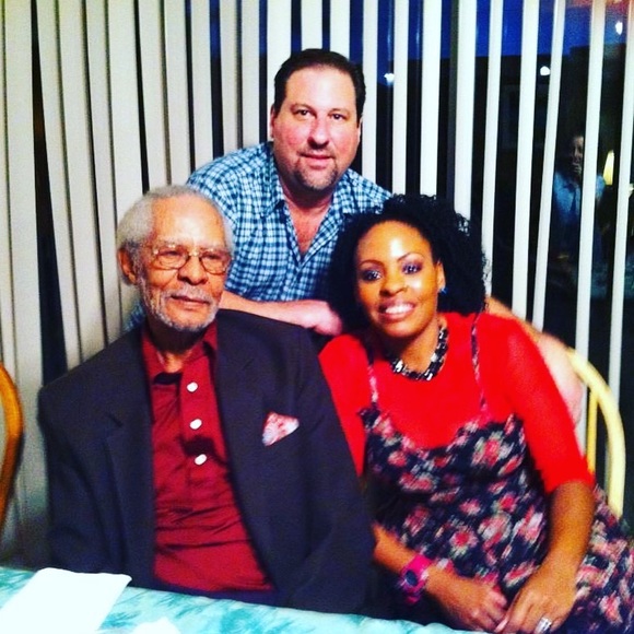 Meet your Posher, Monique - Picture 4 of 8